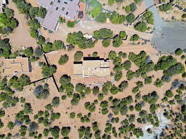 975 Indian Ridge, Santa Fe, NM 87501