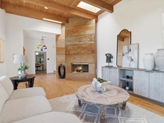 975 Indian Ridge, Santa Fe, NM 87501