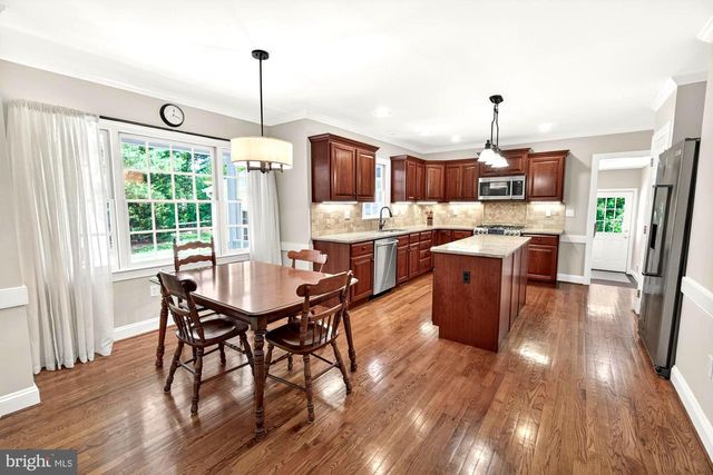 17212 WHITES RD, Poolesville, MD 20837
