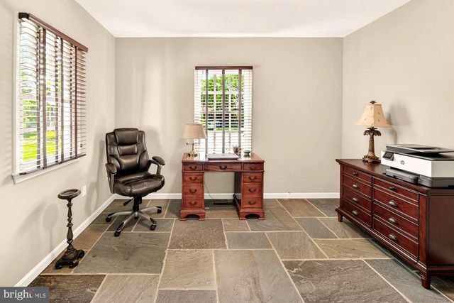 17212 WHITES RD, Poolesville, MD 20837