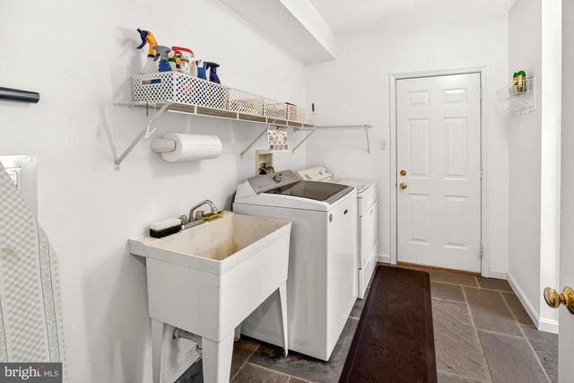 17212 WHITES RD, Poolesville, MD 20837