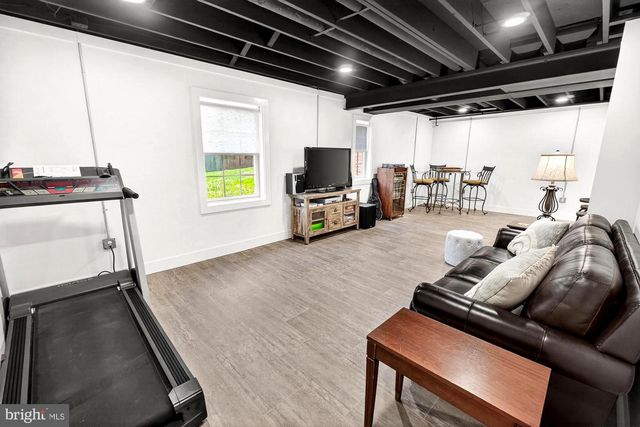 17212 WHITES RD, Poolesville, MD 20837