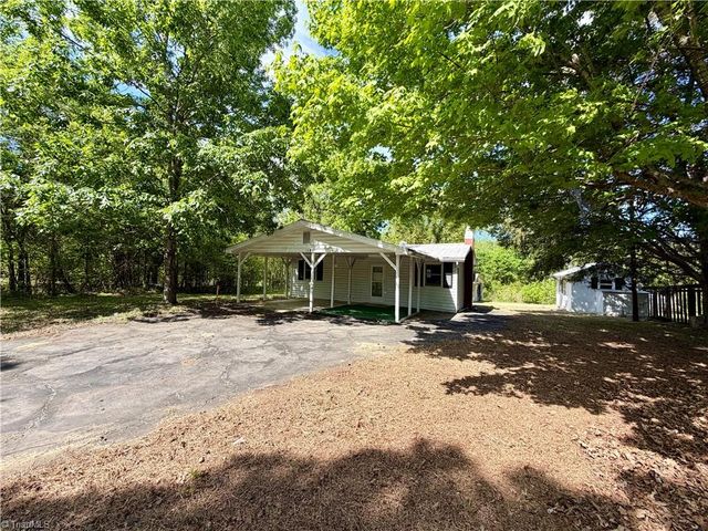 1194 Summey Town Road, Trinity, NC 27370