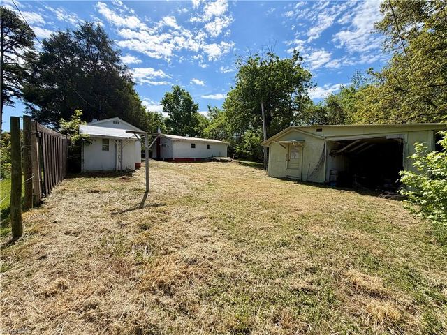 1194 Summey Town Road, Trinity, NC 27370