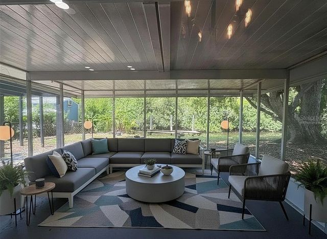 8609 DRIFTWOOD DRIVE, Tampa, FL 33615