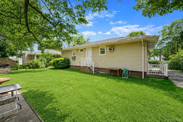 71 Pinewood Drive, Shirley, NY 11967