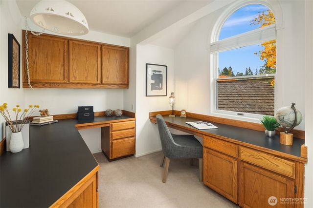 637 Elm Place, Edmonds, WA 98020