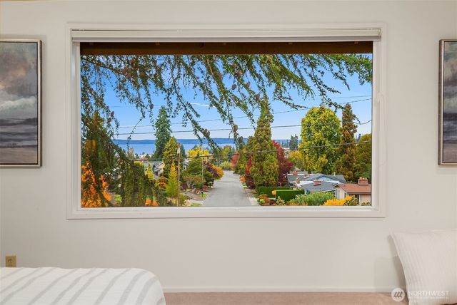 637 Elm Place, Edmonds, WA 98020