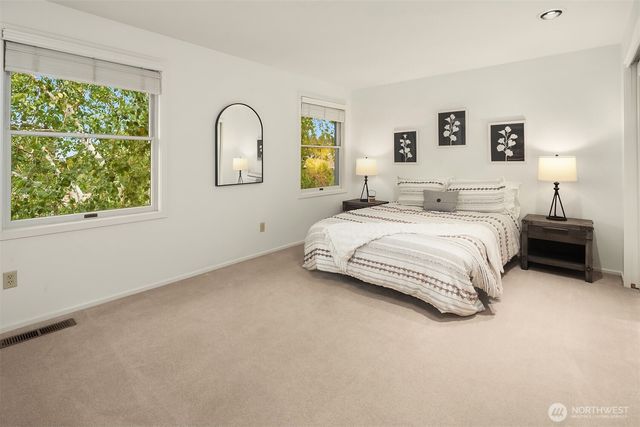 637 Elm Place, Edmonds, WA 98020