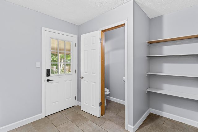 1904 S Glencrest Avenue, Springfield, MO 65804