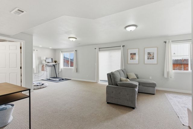 4611 E 32nd Ln, Spokane, WA 99223