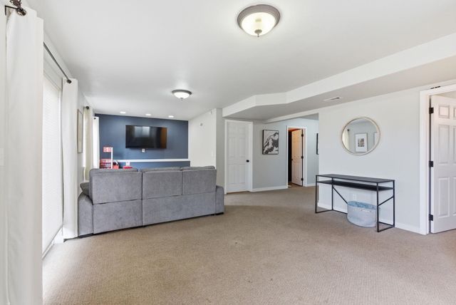 4611 E 32nd Ln, Spokane, WA 99223