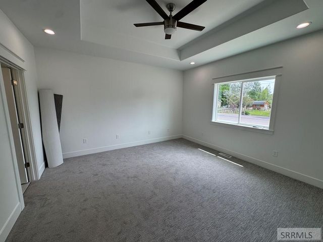 390 Wind River Circle, Shelley, ID 83274