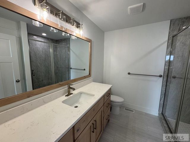 390 Wind River Circle, Shelley, ID 83274