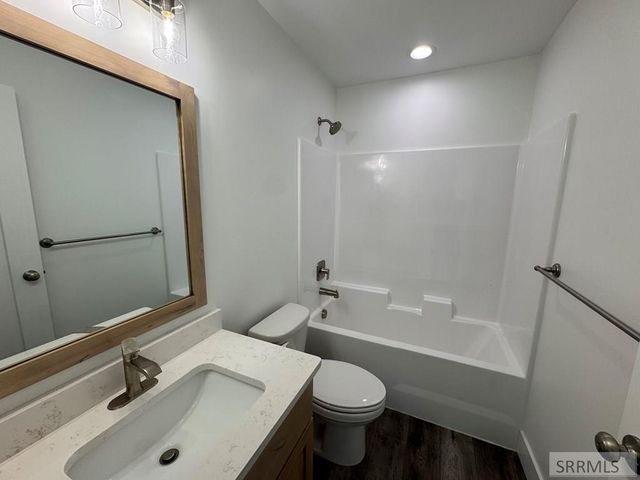 390 Wind River Circle, Shelley, ID 83274