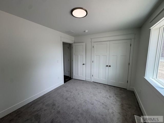 390 Wind River Circle, Shelley, ID 83274