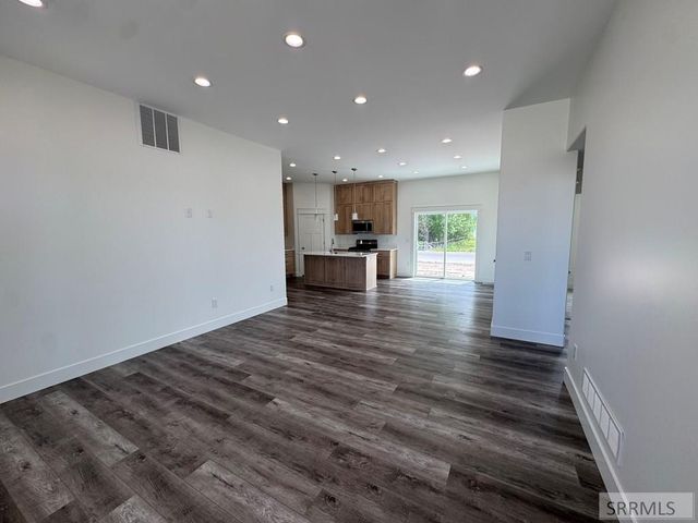 390 Wind River Circle, Shelley, ID 83274