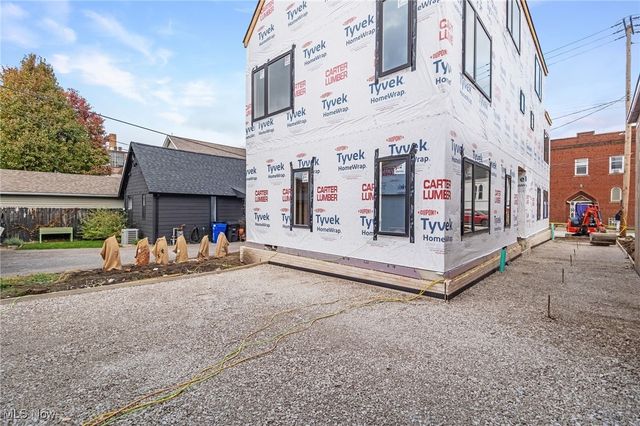 1352 W 78th Street, Cleveland, OH 44102