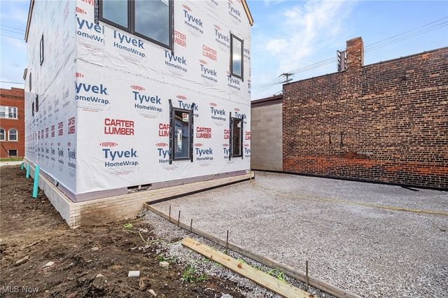 1352 W 78th Street, Cleveland, OH 44102