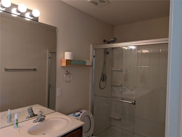 5415 N Mercier Avenue, Kansas City, MO 64118