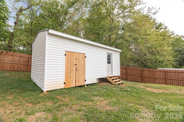 445 Old Caroleen Road, Forest City, NC 28043