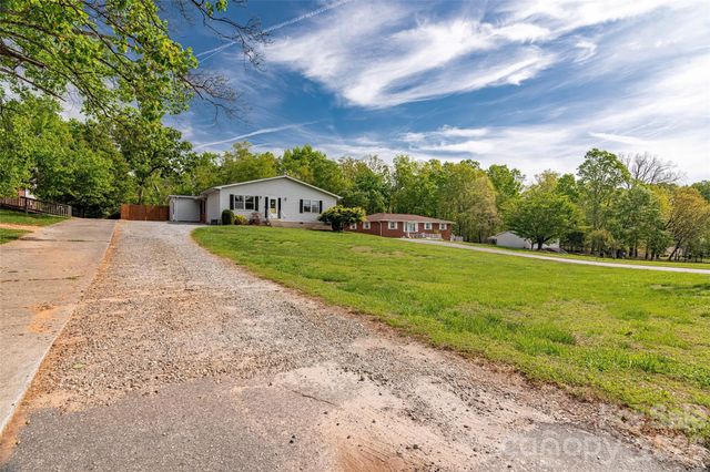 445 Old Caroleen Road, Forest City, NC 28043
