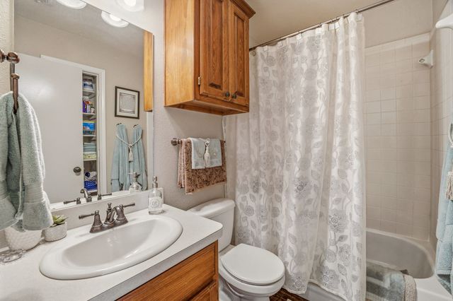 1408 Spanish Trail Drive, Granbury, TX 76048