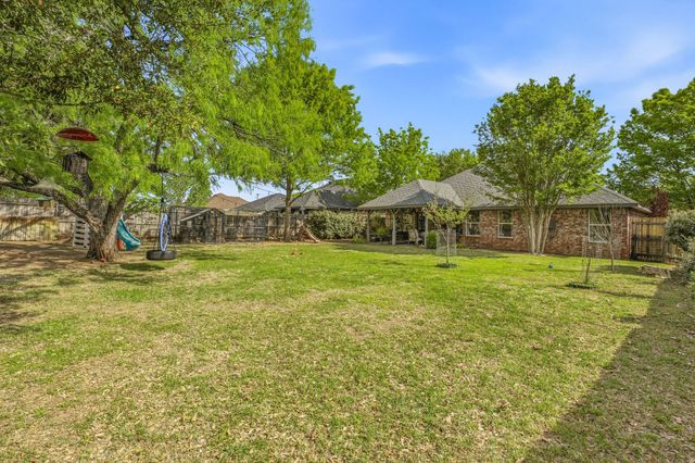 1408 Spanish Trail Drive, Granbury, TX 76048