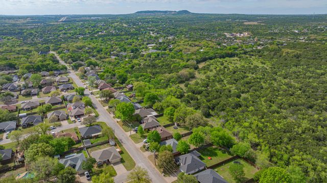 1408 Spanish Trail Drive, Granbury, TX 76048
