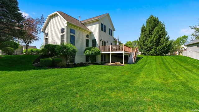 2570 E Ontario Lane, Warsaw, IN 46582