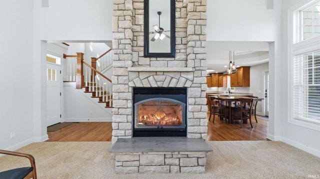 2570 E Ontario Lane, Warsaw, IN 46582