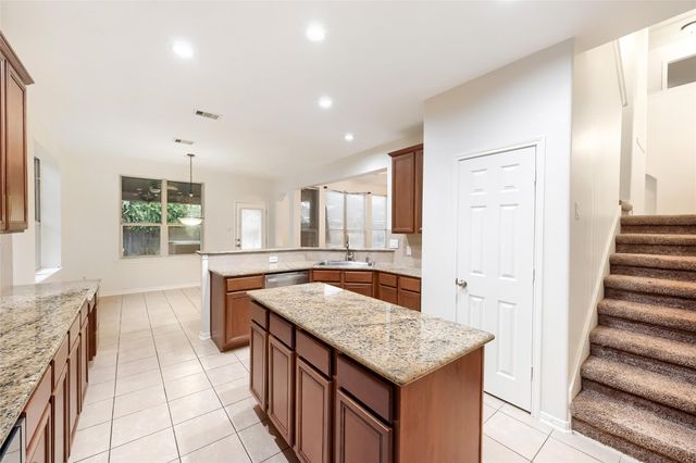 511 Silver Creek Circle, Richmond, TX 77406