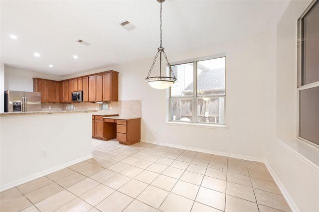 511 Silver Creek Circle, Richmond, TX 77406