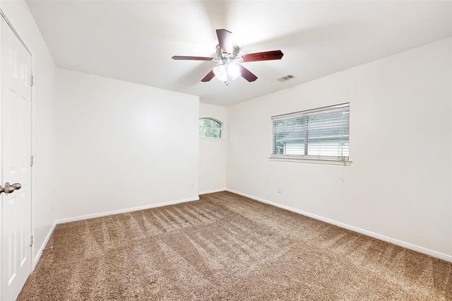 511 Silver Creek Circle, Richmond, TX 77406