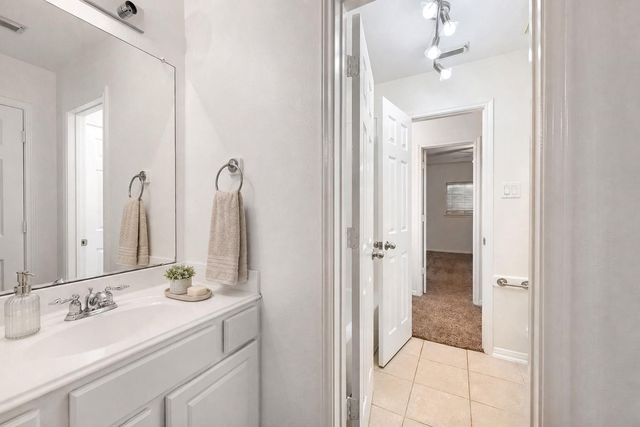 511 Silver Creek Circle, Richmond, TX 77406