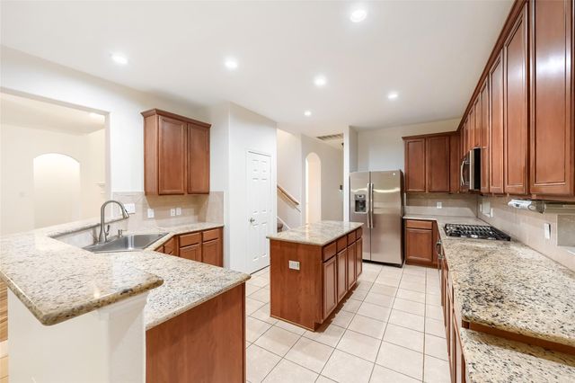 511 Silver Creek Circle, Richmond, TX 77406
