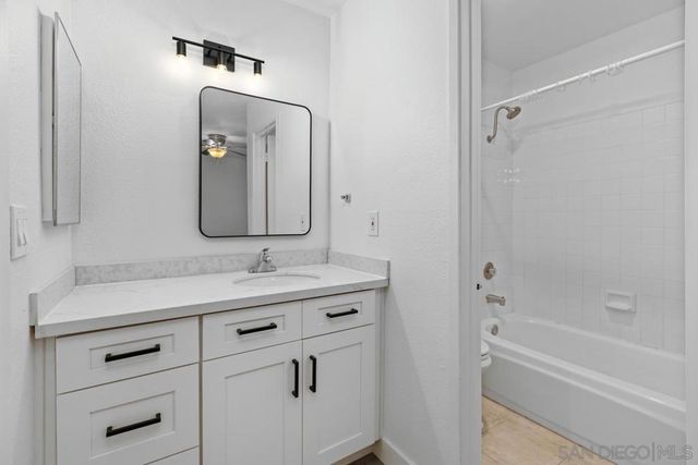 3230 Ashford Street B, San Diego, CA 92111