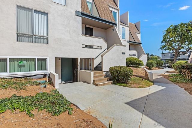 3230 Ashford Street B, San Diego, CA 92111