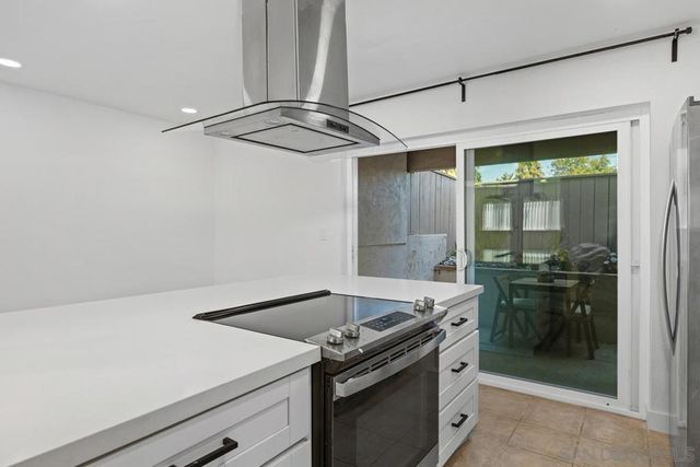 3230 Ashford Street B, San Diego, CA 92111