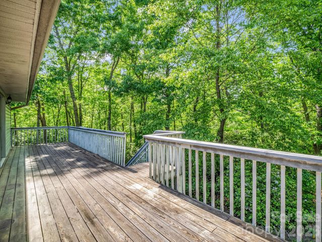 120 Lakewood Drive, Lake Lure, NC 28746