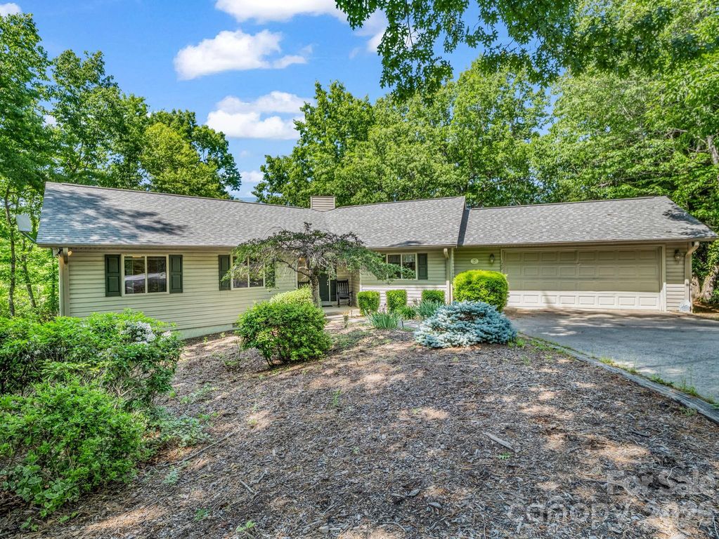 120 Lakewood Drive, Lake Lure, NC 28746