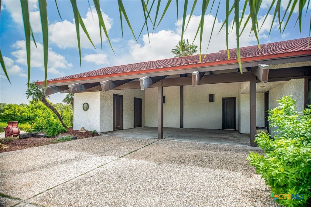 Image 16 of property listing at 1809 W Harrison Avenue, Port O'connor, TX 77982