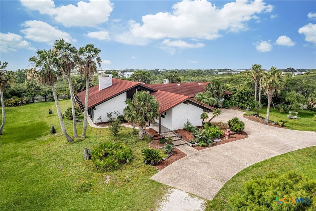 Image 2 of property listing at 1809 W Harrison Avenue, Port O'connor, TX 77982