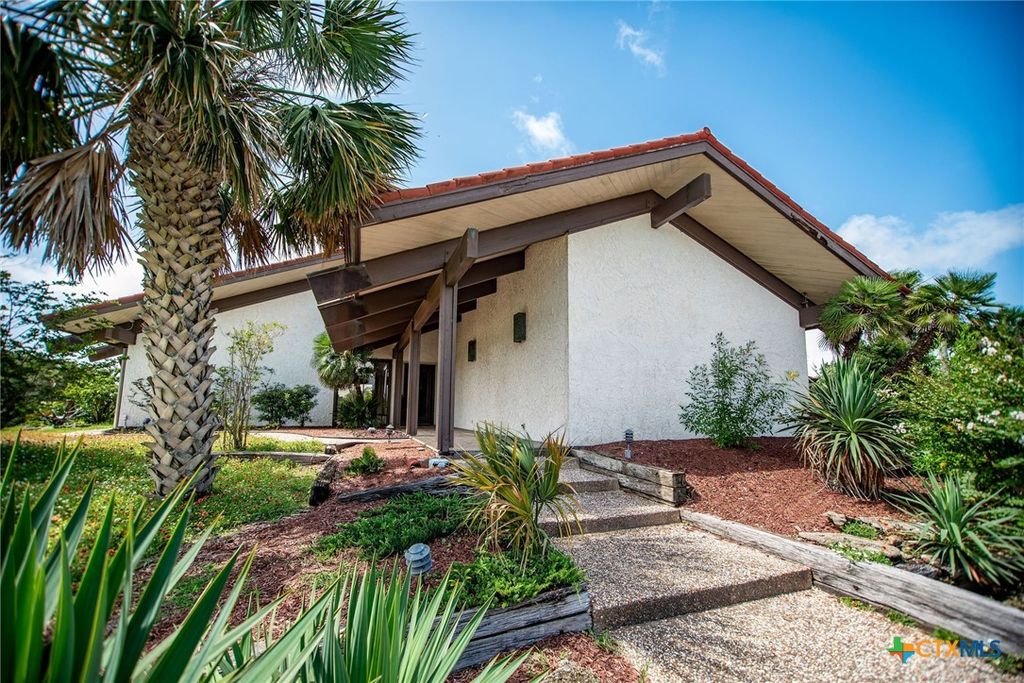 Image 21 of property listing at 1809 W Harrison Avenue, Port O'connor, TX 77982