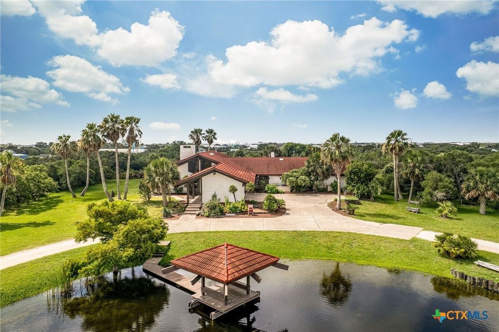 Image 4 of property listing at 1809 W Harrison Avenue, Port O'connor, TX 77982