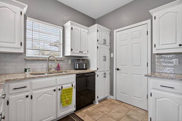 920 York Street, Forney, TX 75126