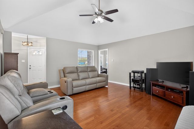 920 York Street, Forney, TX 75126