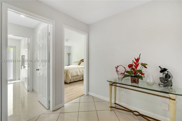 20430 SW 53rd Pl, Pembroke Pines, FL 33332