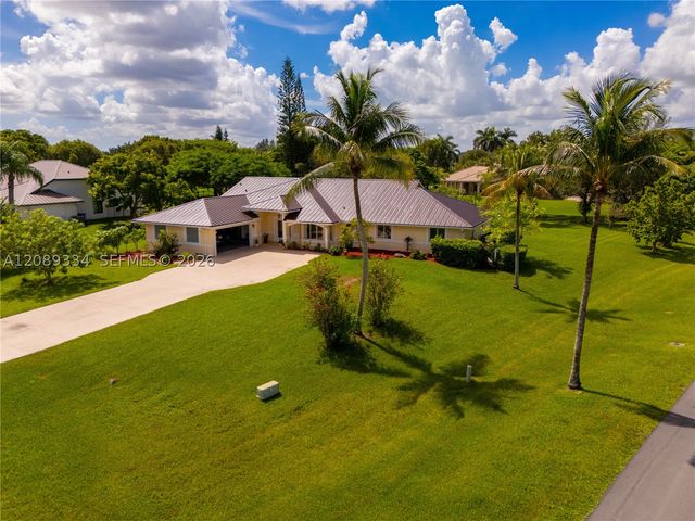 20430 SW 53rd Pl, Pembroke Pines, FL 33332