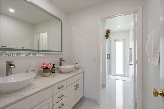 20430 SW 53rd Pl, Pembroke Pines, FL 33332